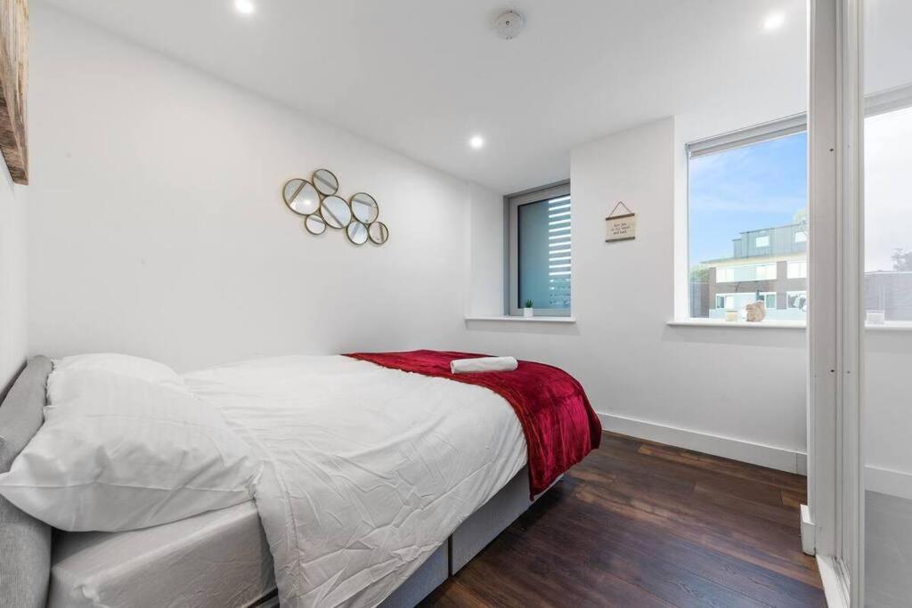 Sleep 7 20 Mins From London Waterloo Bp65 Apartment Exterior photo